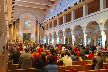 Full Mass in Catholic Church