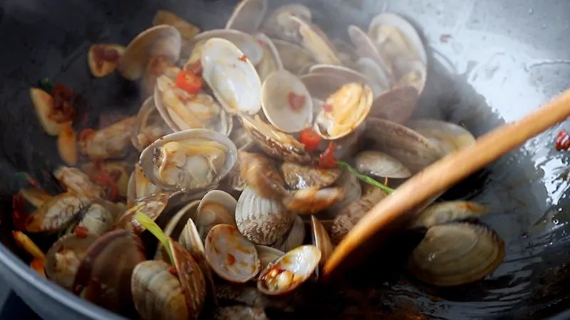 clam stir fry|chinasichuanfood.com