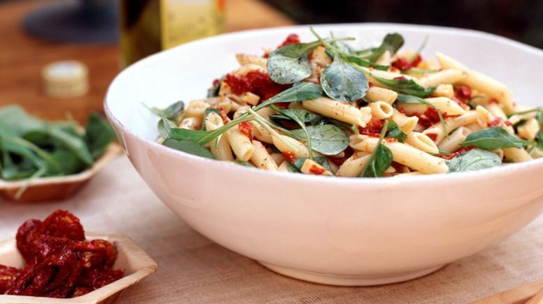 Pasta salad with lettuce leaves