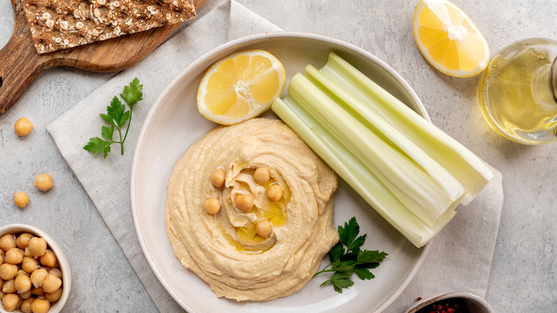 hummus with lemon and celery