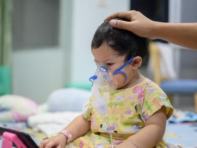 Infant with RSV in hospital