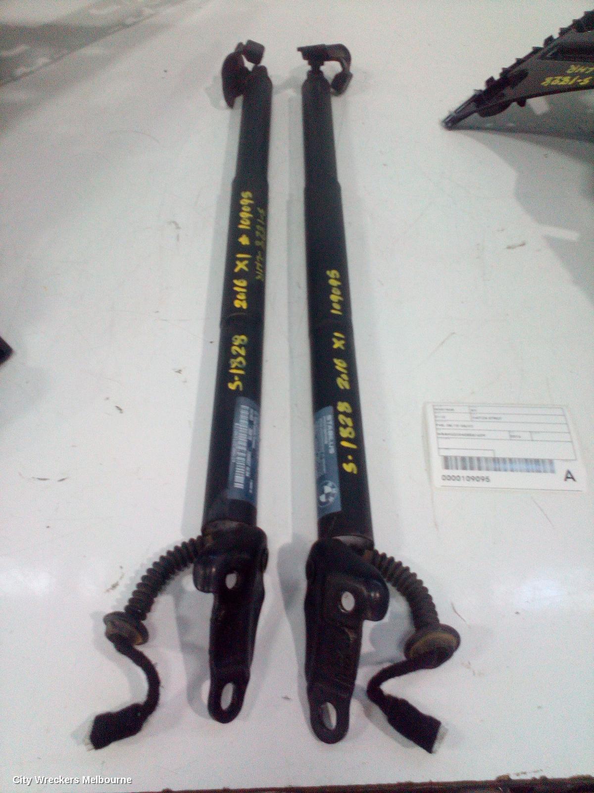 BMW X1 2016 Hatch Strut