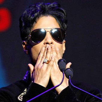 Tras la batalla legal, la herencia de Prince se repartió 156 millones entre sus familiares, asesores y una empresa