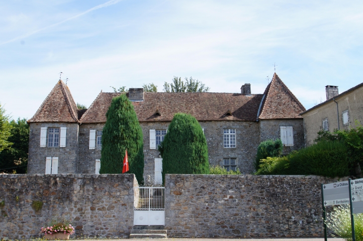 Le château. - Marval