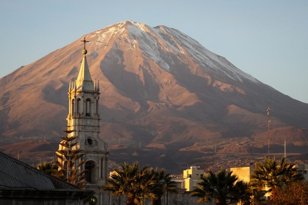 Lugares turísticos del Perú, Arequipa