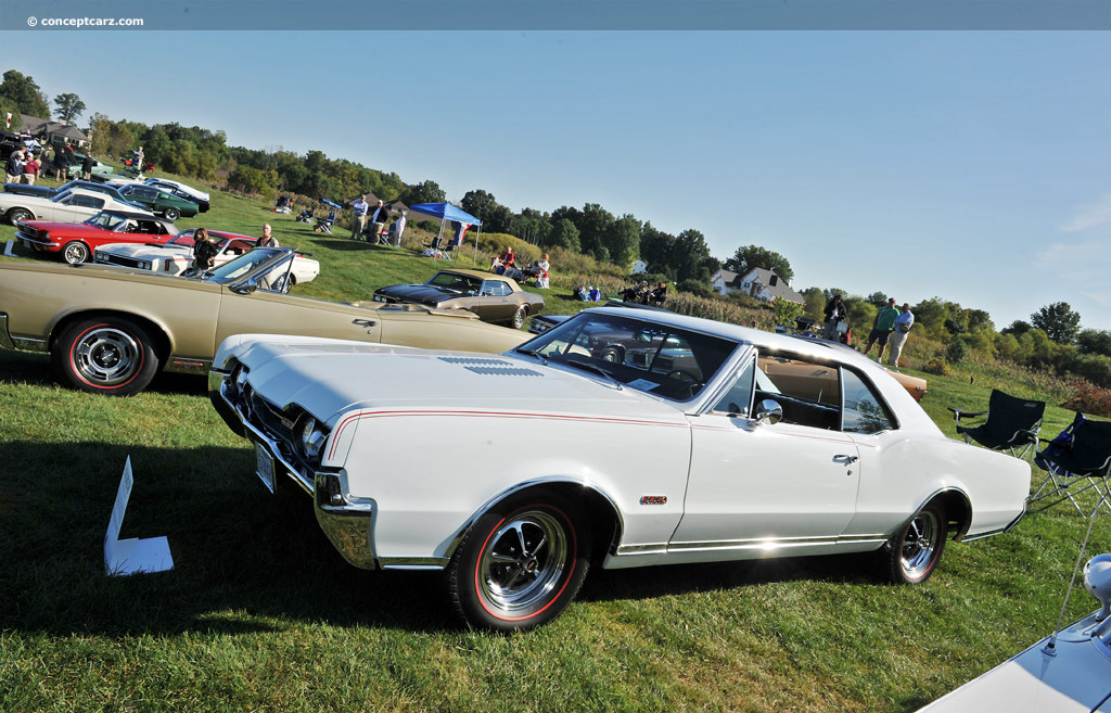 1967 Oldsmobile Cutlass Supreme