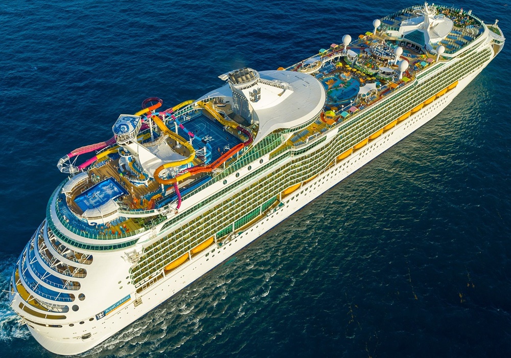 Navigator Of The Seas cruise ship (Royal Caribbean)