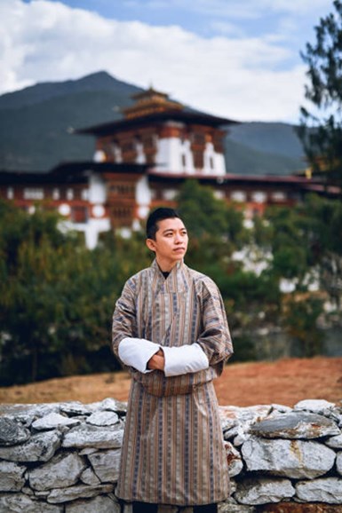 bhutan national costume gho