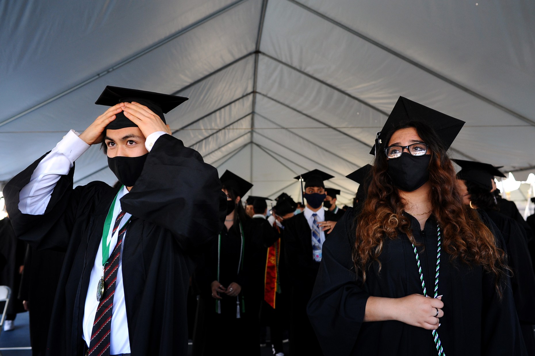 Granada Hills Charter High School celebrates 2021 graduation - LA Times Now