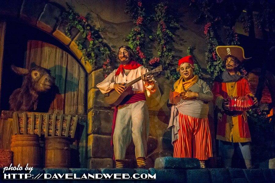 Davelandblog: Mickey's Halloween Party: POTC