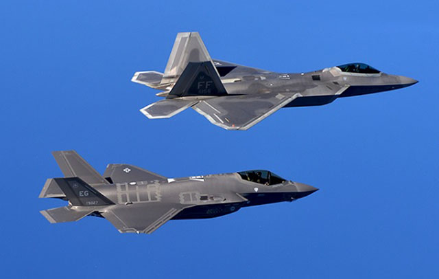 Lockheed Martin to propose stealthy hybrid of F-22 and F-35 for Japan ...