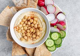 homemade hummus recipe with vegetables