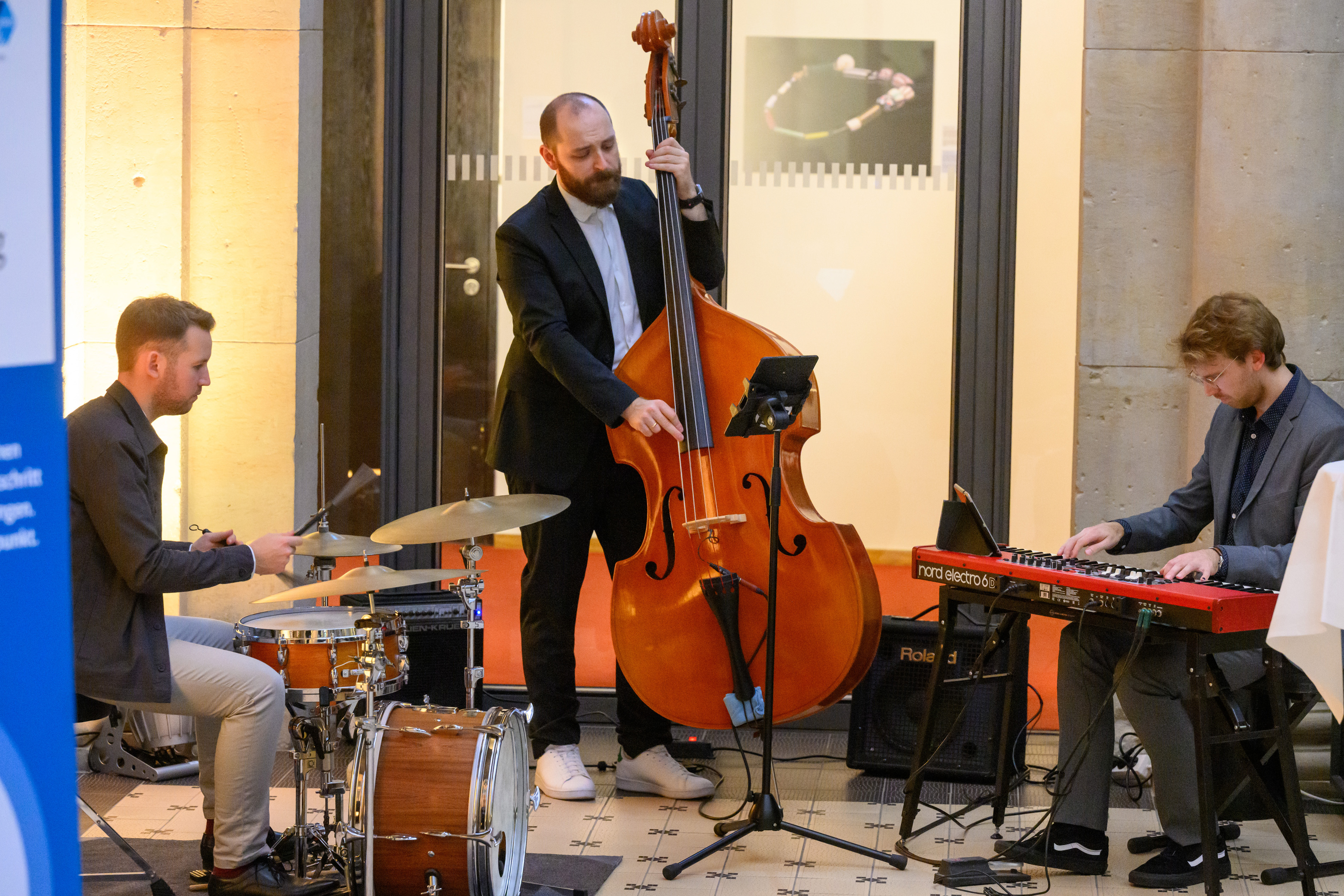 Musikalisch untermalt wurde der Empfang am Abend durch die Hamburger Jazzband „NuJazz Avenue“.