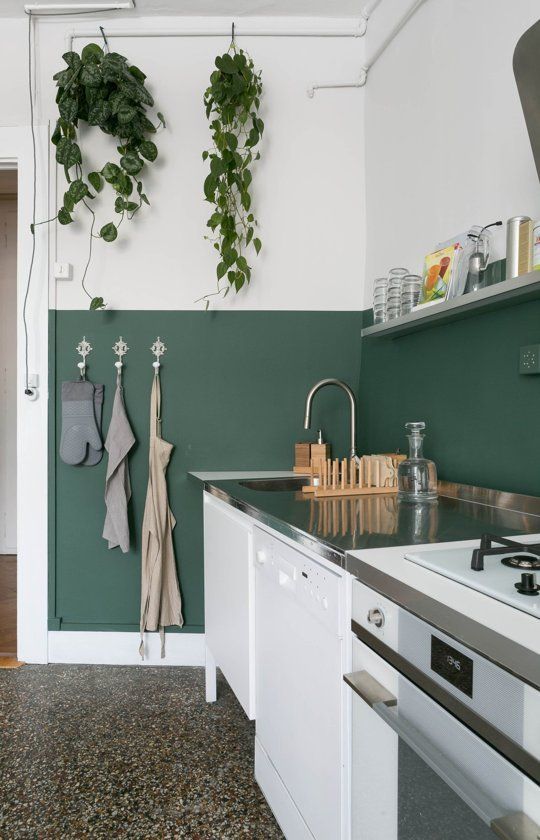 Kitchen Green Walls | atelier-yuwa.ciao.jp