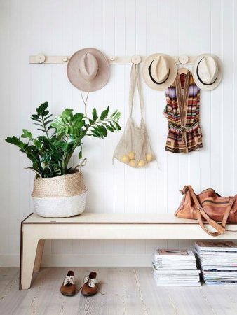 how to cope with no entryway