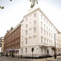 Premier Inn London Victoria Hotel