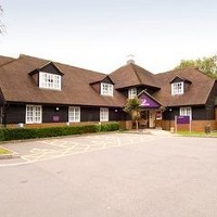 Premier Inn Woking West (A324) Hotel