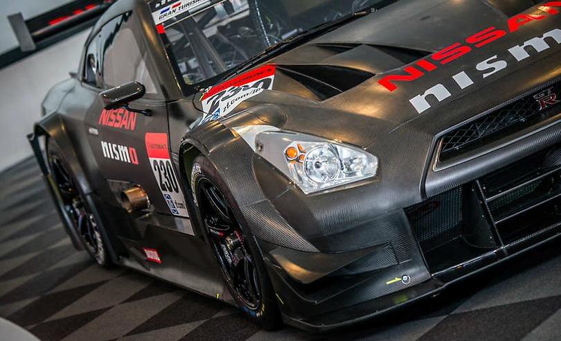 Nissan Unveils 2014 GT-R Nismo GT500