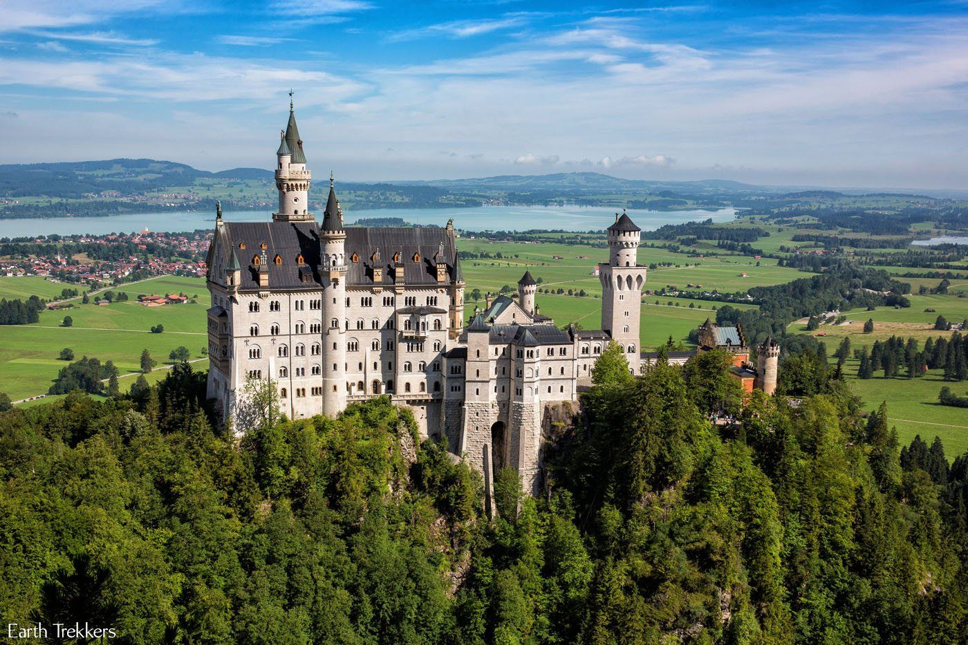 Neuschwanstein | Popular tourist attractions in Europe