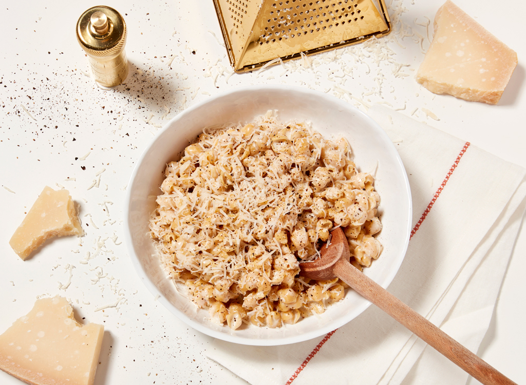 Banza cacio e pepe