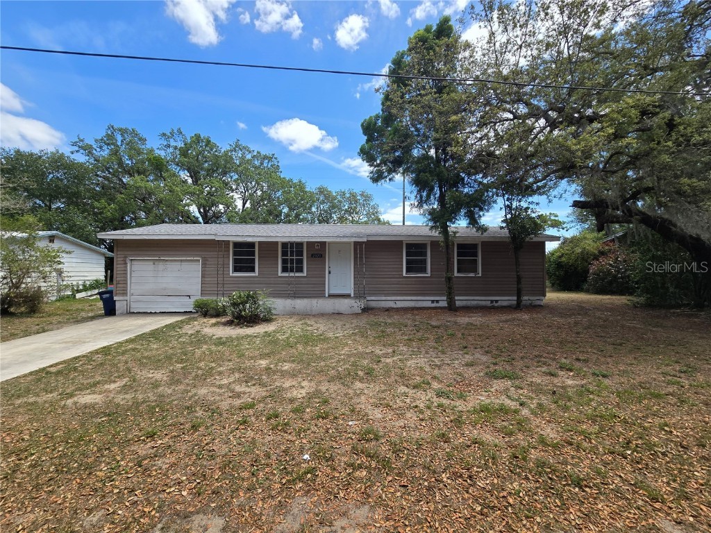 2020 Orange Blossom Avenue, Sebring, FL, 33870 | MLS: L4943960 | Edina ...