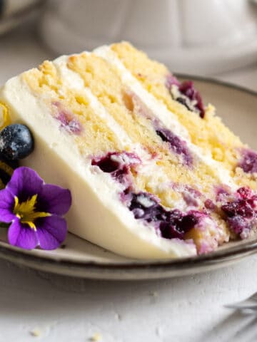 A slice of cake in a plate.