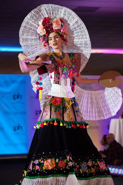 Traje Tipico De Mexico En Miss Universo 2024 - Letty Olympie