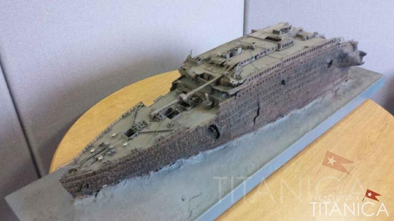 My humble efforts at a bow wreck model 1/175 scale | Encyclopedia Titanica