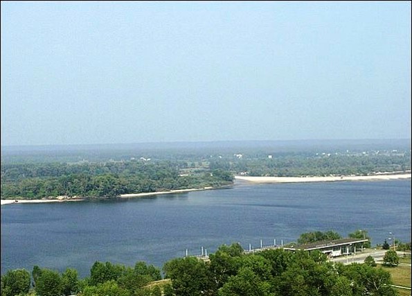 Image - The Dnieper River near Kaniv.