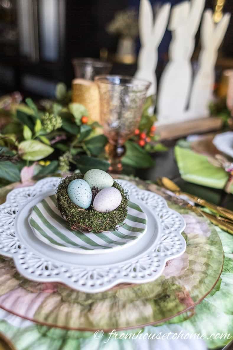 Easter table decor