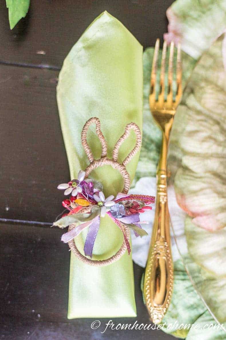 Easter bunny napkin ring