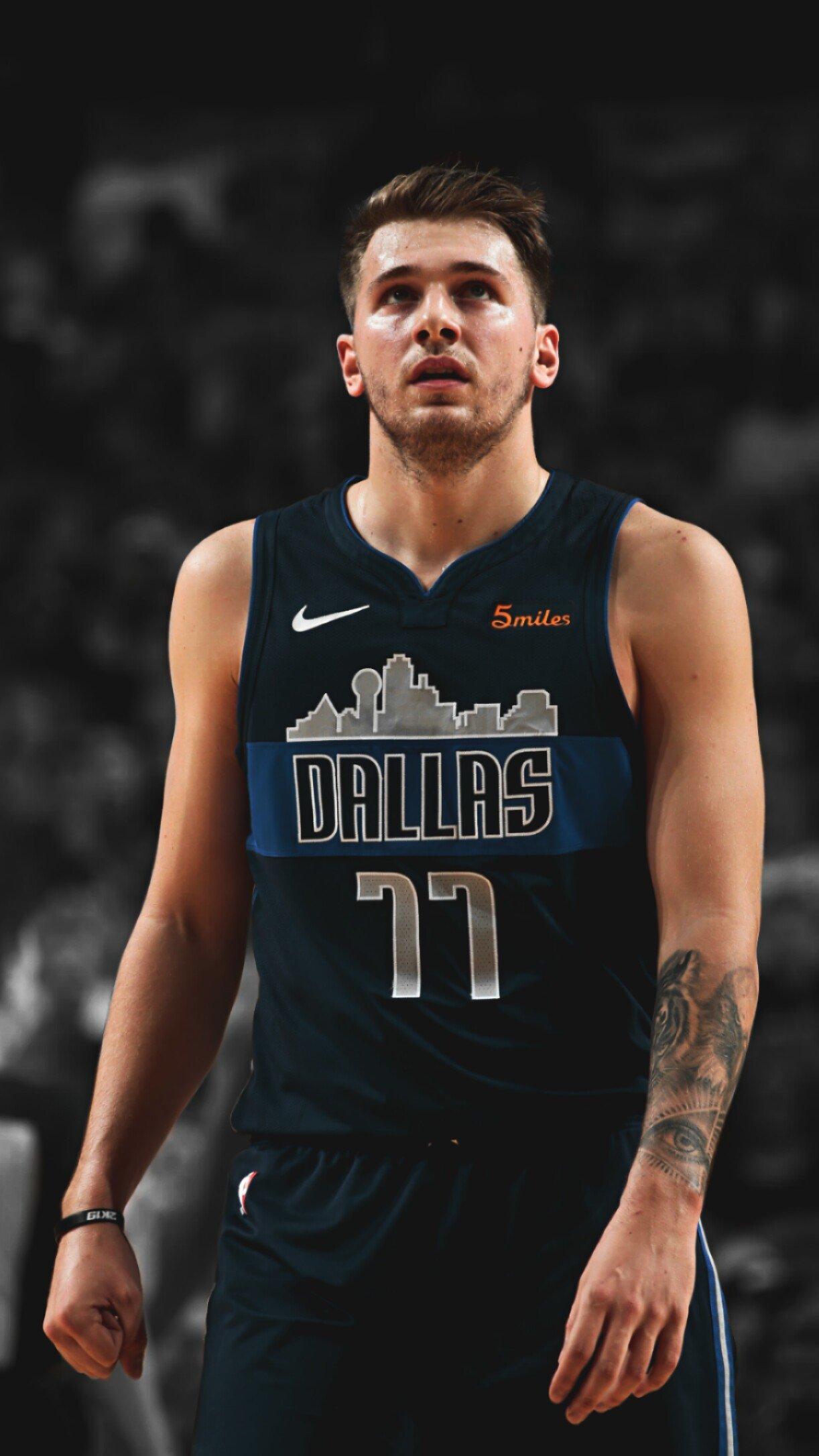 Background Luka Doncic Wallpaper - EnWallpaper