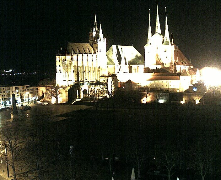 Webcam Erfurt: Die am meisten aufgerufene Webcam in Erfurt erlaubt den Blick auf den Domplatz.