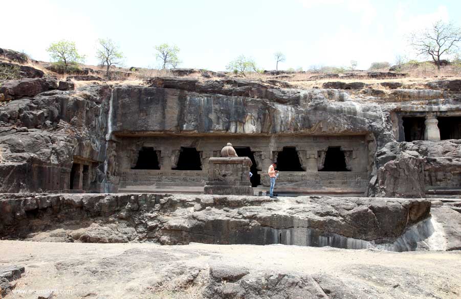 HINDU CAVES ELLORA