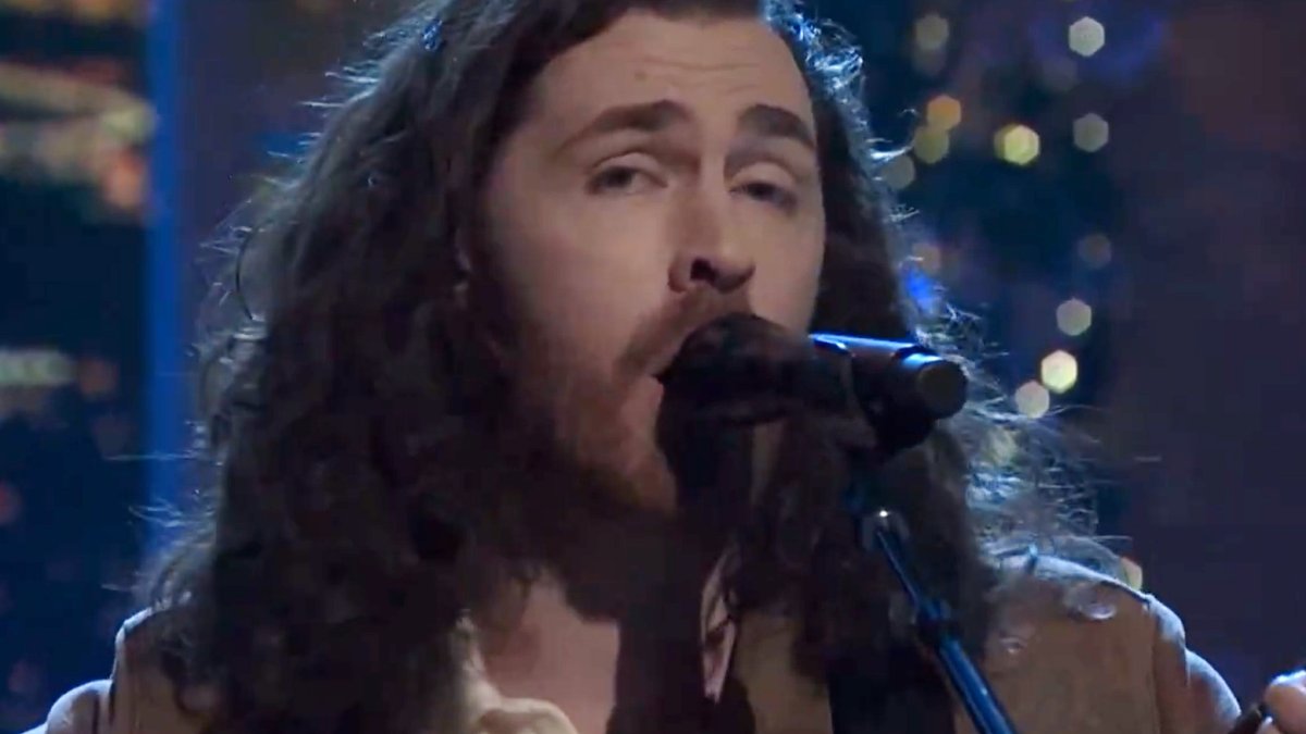 Hozier singing on SNL