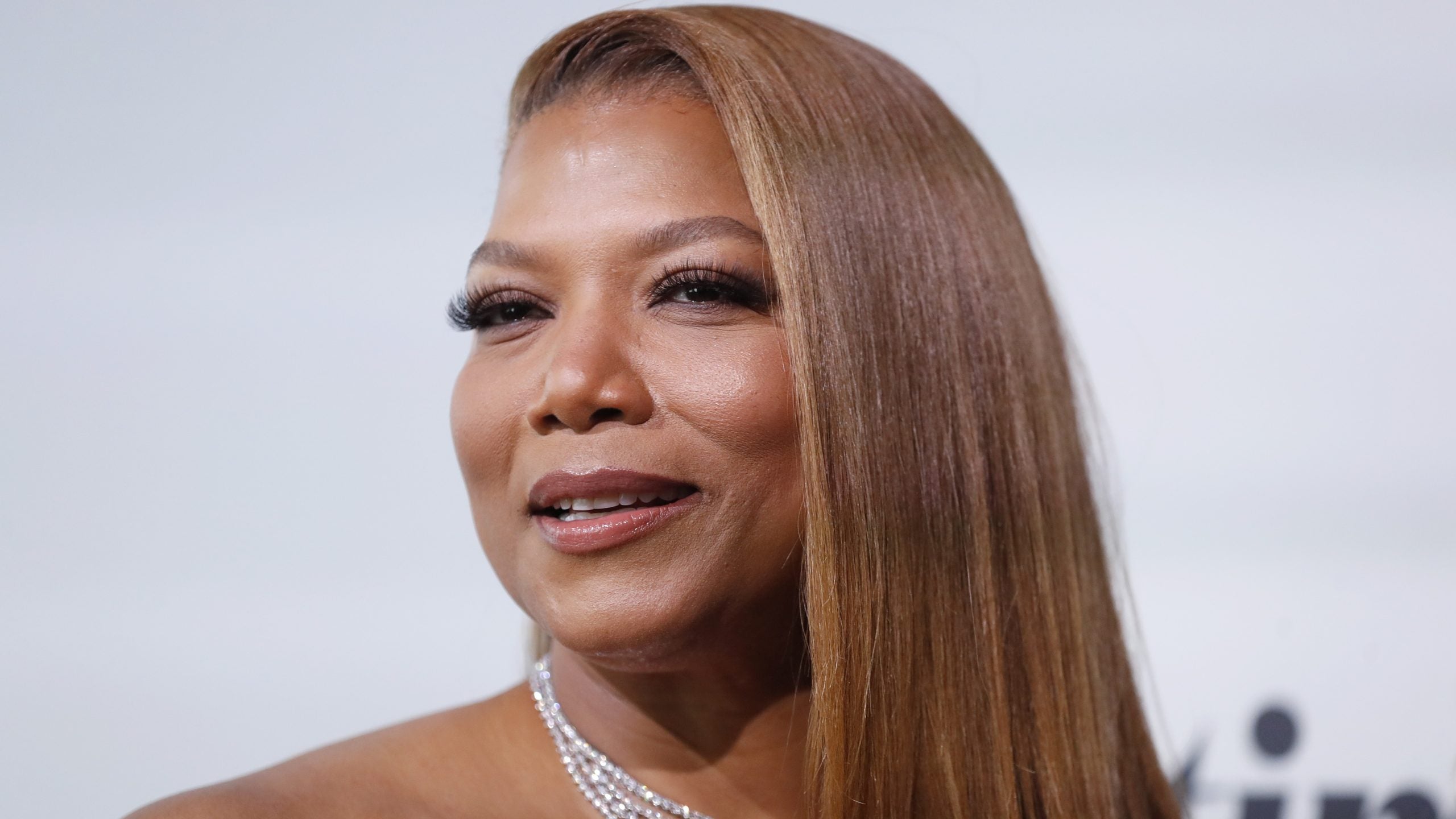 Queen Latifah Announces Her Return As A CoverGirl