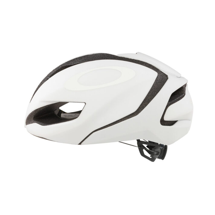 Medium Size of Oakley Helmet Singapore Aro5 Beyond The Beach Smith Vantage Mips Airbrakes Mx Bell Mountain Bike Outdoor Gear Oakley Helmet Singapore