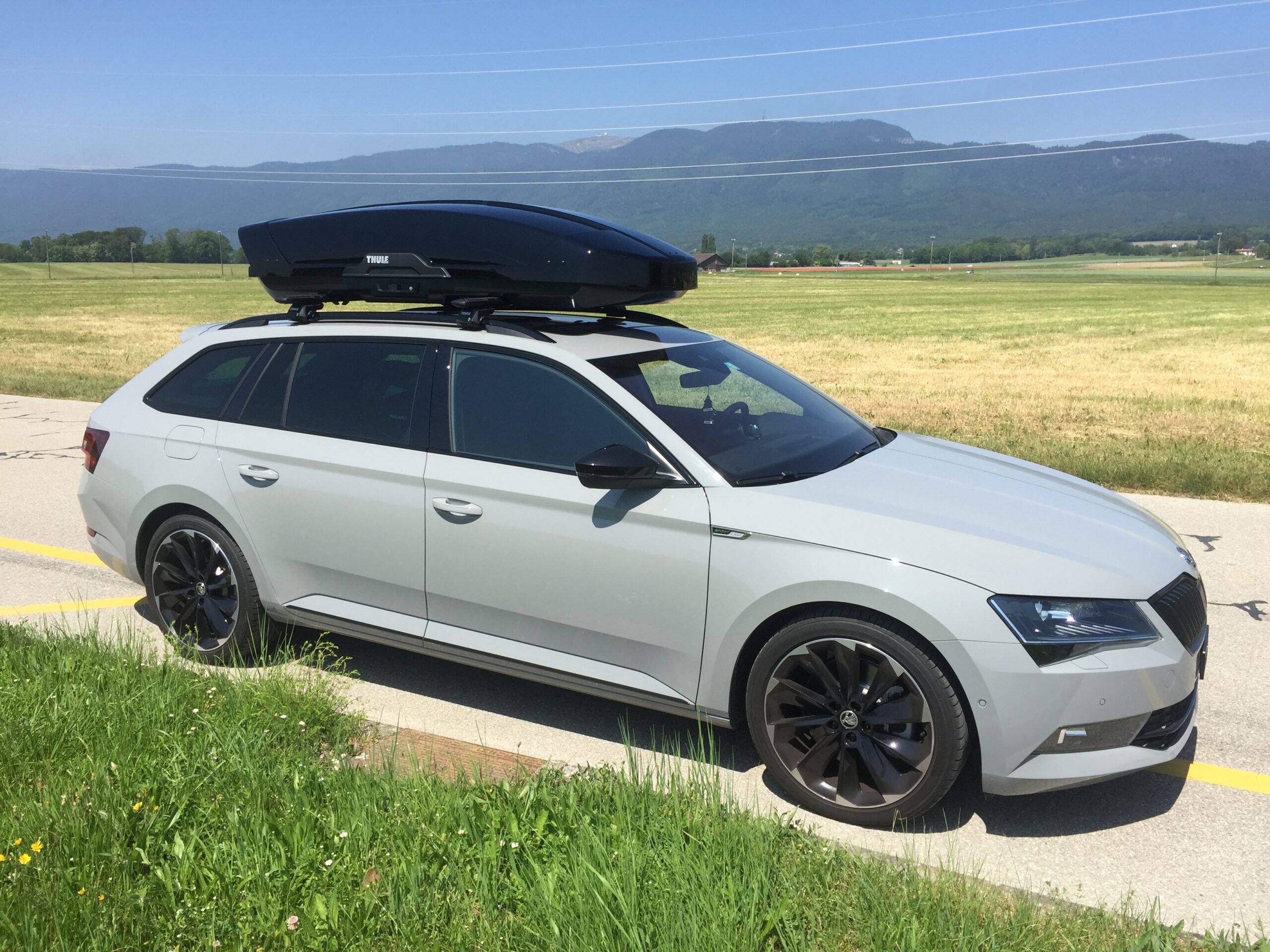 Full Size of Craigslist Roof Box Thule 460 460r Bike Trailer Motion Xt L Force Cargo Bot2 Pro Xl Rack Chariot Outdoor Gear Craigslist Roof Box