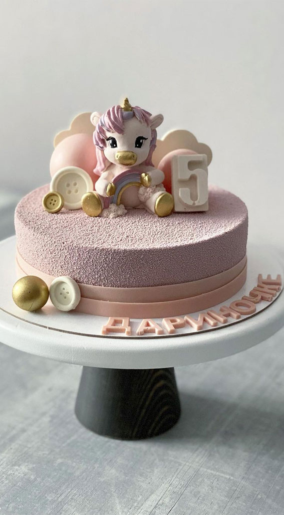 Cute Unicorn Cake Designs : Textured pink cake with unicorn for 5th birthday