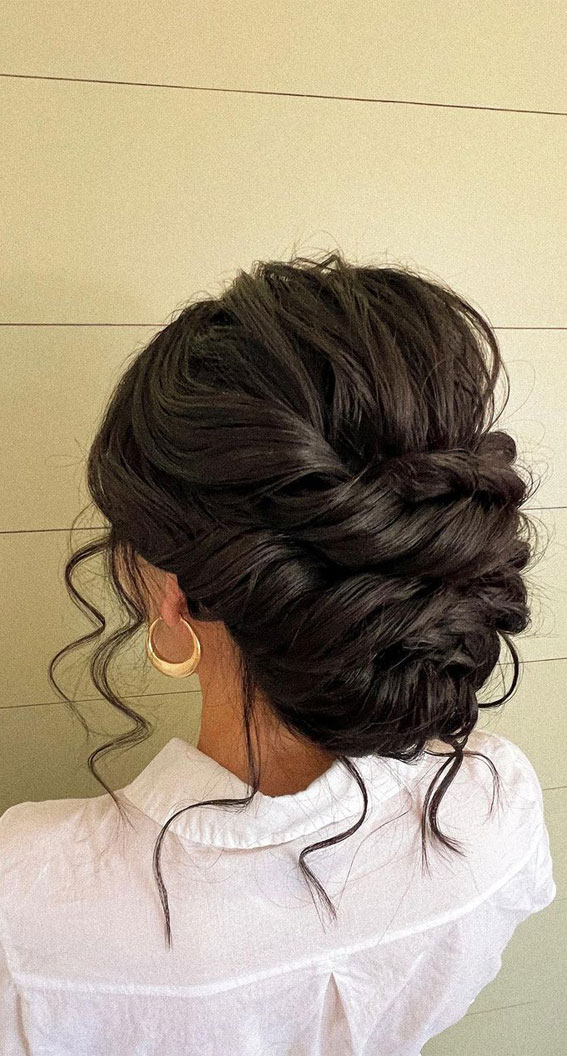 50 Amazing Ways To Style An Updo in 2022 : A Voluminous Textured Updo