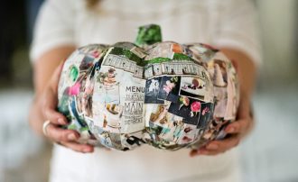 Halloween themed wedding styled shoot | Paper pumpkin wedding decor ideas