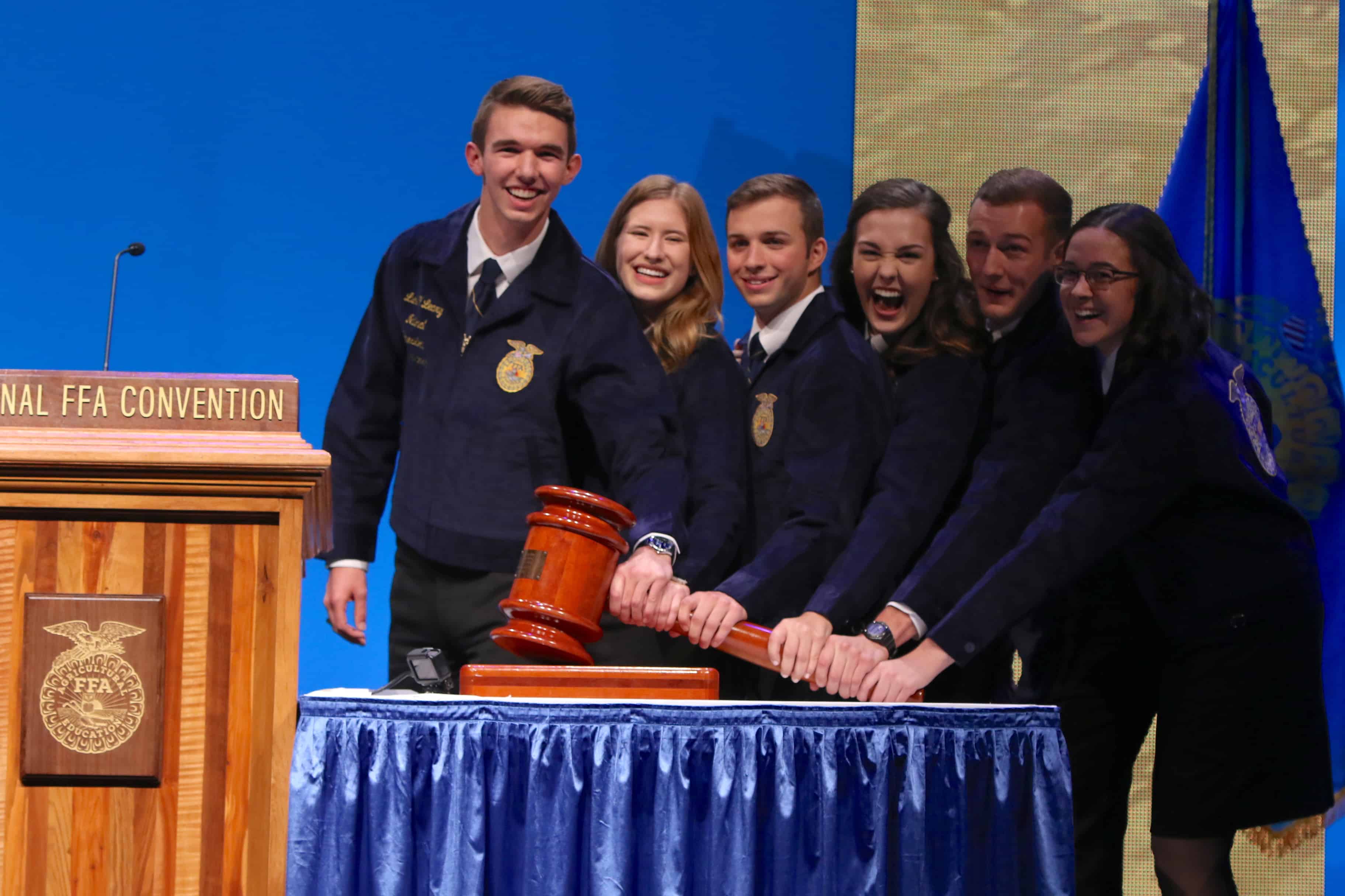 2018-19 National Officers (Gavel Shot)