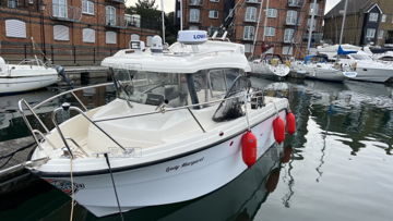 Parker pilothouse 660