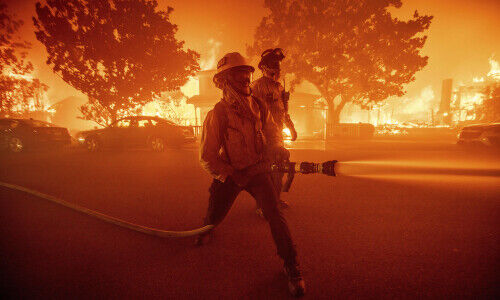 Firefighters in Los Ageles (Image: Keystone/AP/Ethan Swope)