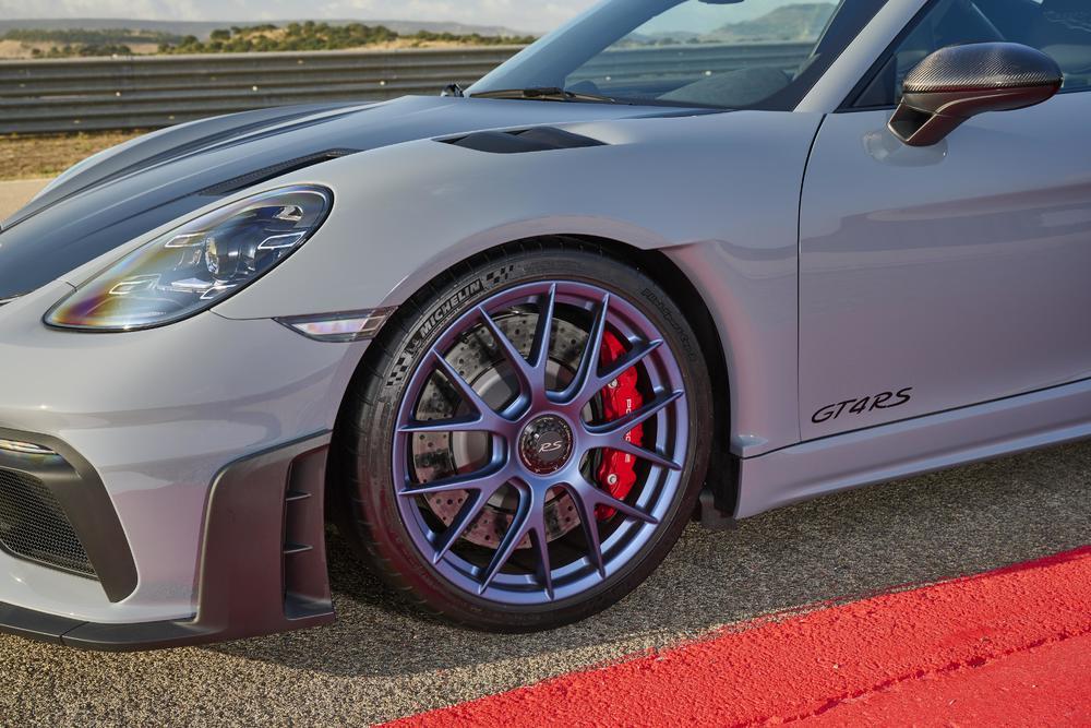 Jantes porsche cayman gt4 rs bleu indigo