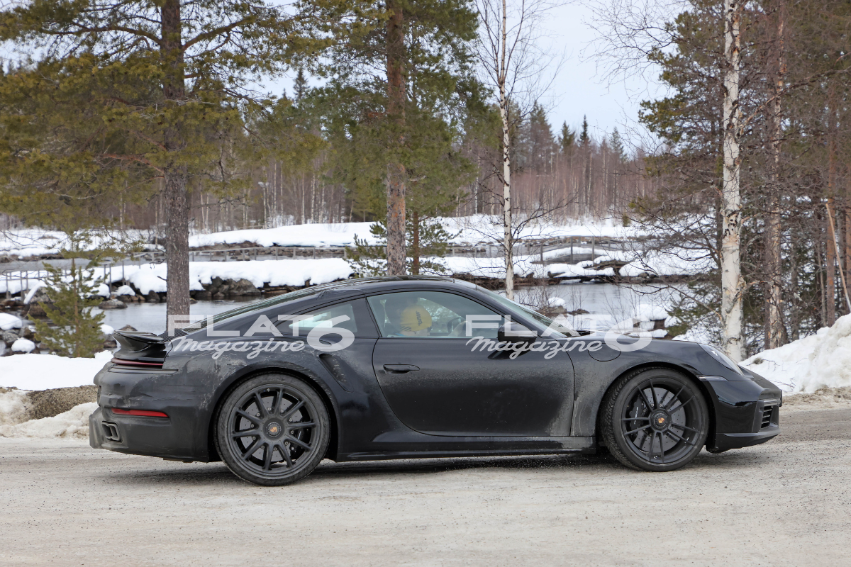 Porsche 911 992 turbo phase 2