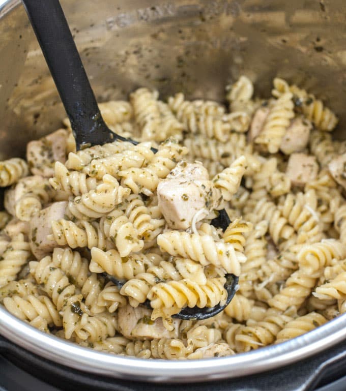 Pasta and chicken in the instant pot