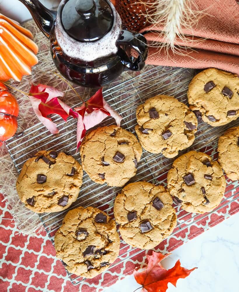 Vegan Pumpkin Chocolate Chunk Cookies