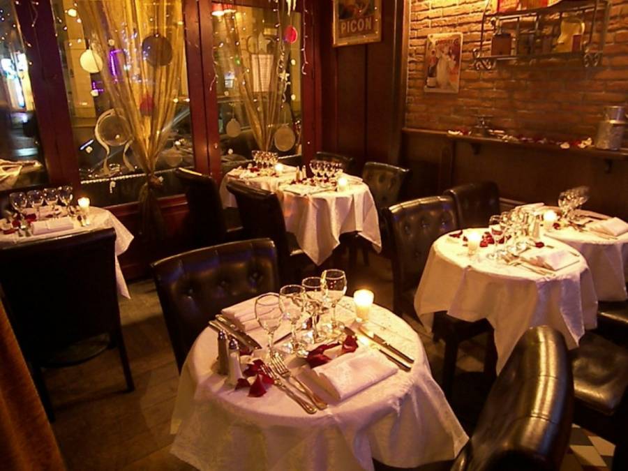 New Year's Eve Dinner at Chez Claude | Gourmet Celebration in Central Paris