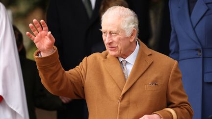 Le roi Charles III au domaine de Sandringham, dans l'est de l'Angleterre, le 25 décembre 2023. (ADRIAN DENNIS / AFP)